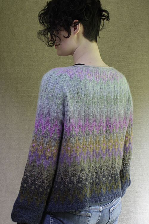 chiaro scuro pullover knitting pattern, stranded geometric