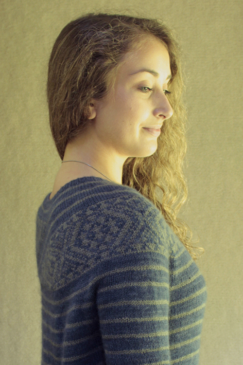 tia teva pullover knitting pattern, twisted ribs